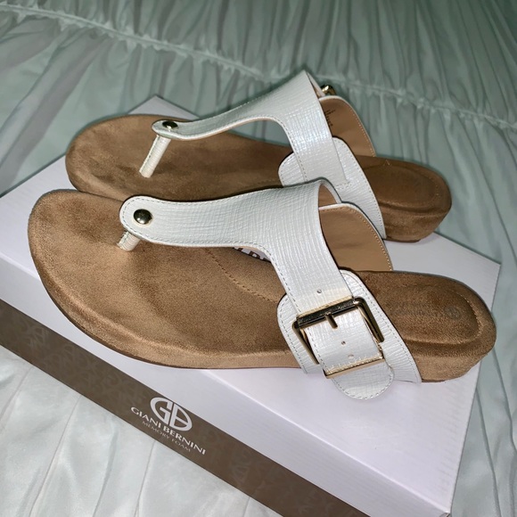 giani bernini memory foam river sandals